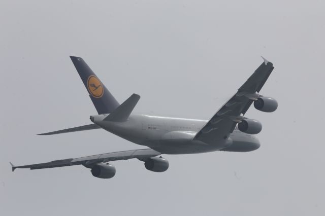 Airbus A380-800 (D-AIMC)