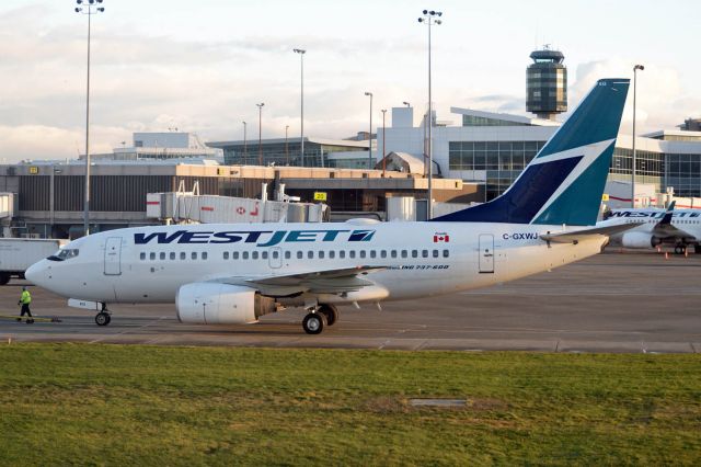 BOEING 737-600 (GXWJ)