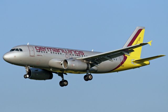 Airbus A319 (D-AGWC)