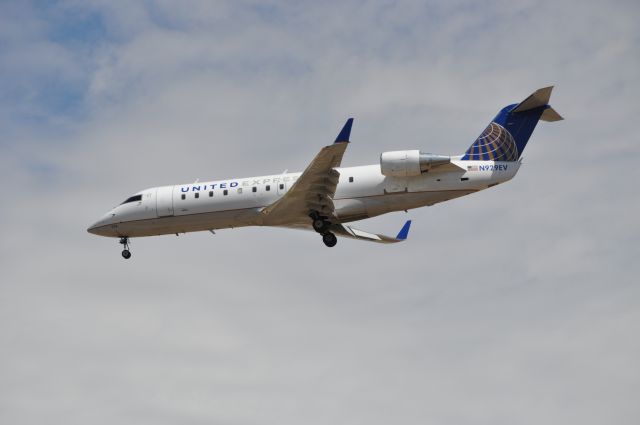 Canadair Regional Jet CRJ-200 (N929EV)