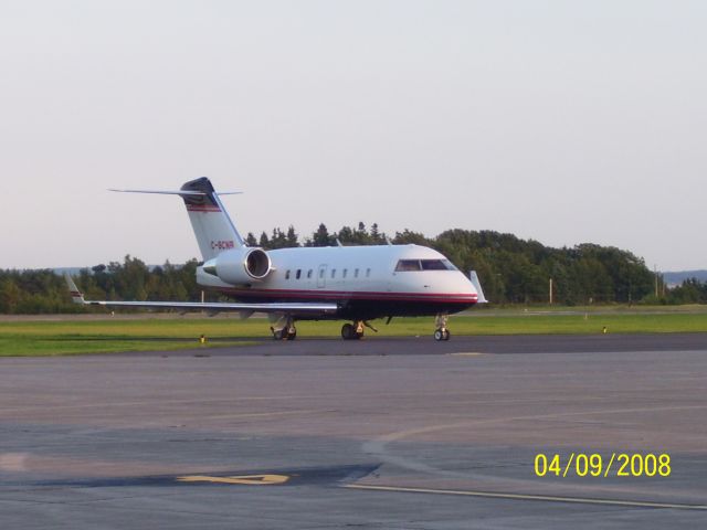 Canadair Challenger (C-GCNR)