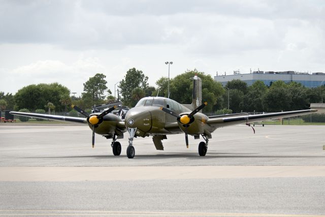 Beechcraft Twin Bonanza (N1959T) - N1959T  Beechcraft  BE50  Twin Bonanza  KEFD