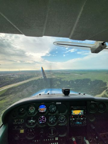Cessna Skyhawk (N5623G)