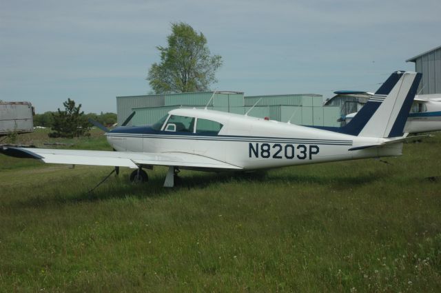 Piper PA-24 Comanche (N8203P)