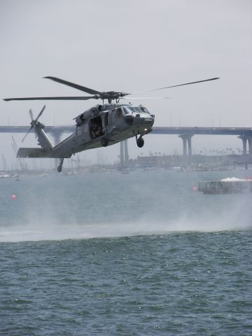 — — - Red Bull Air Race 2008  San Diego, CA  Approach to drop a 4 person SEAL Team in the bay!