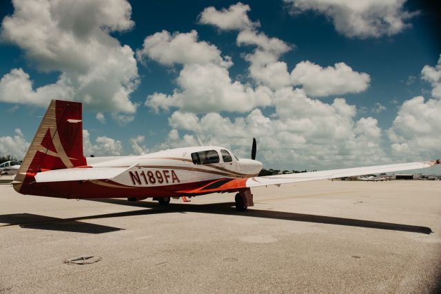 Mooney M-20 Turbo (N189FA)