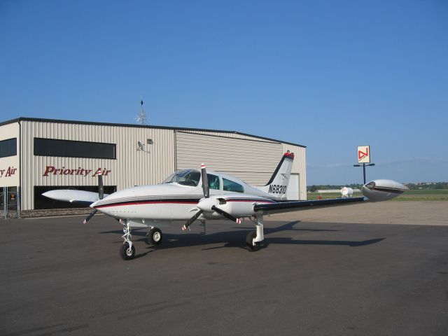 Cessna 310 (N68310)