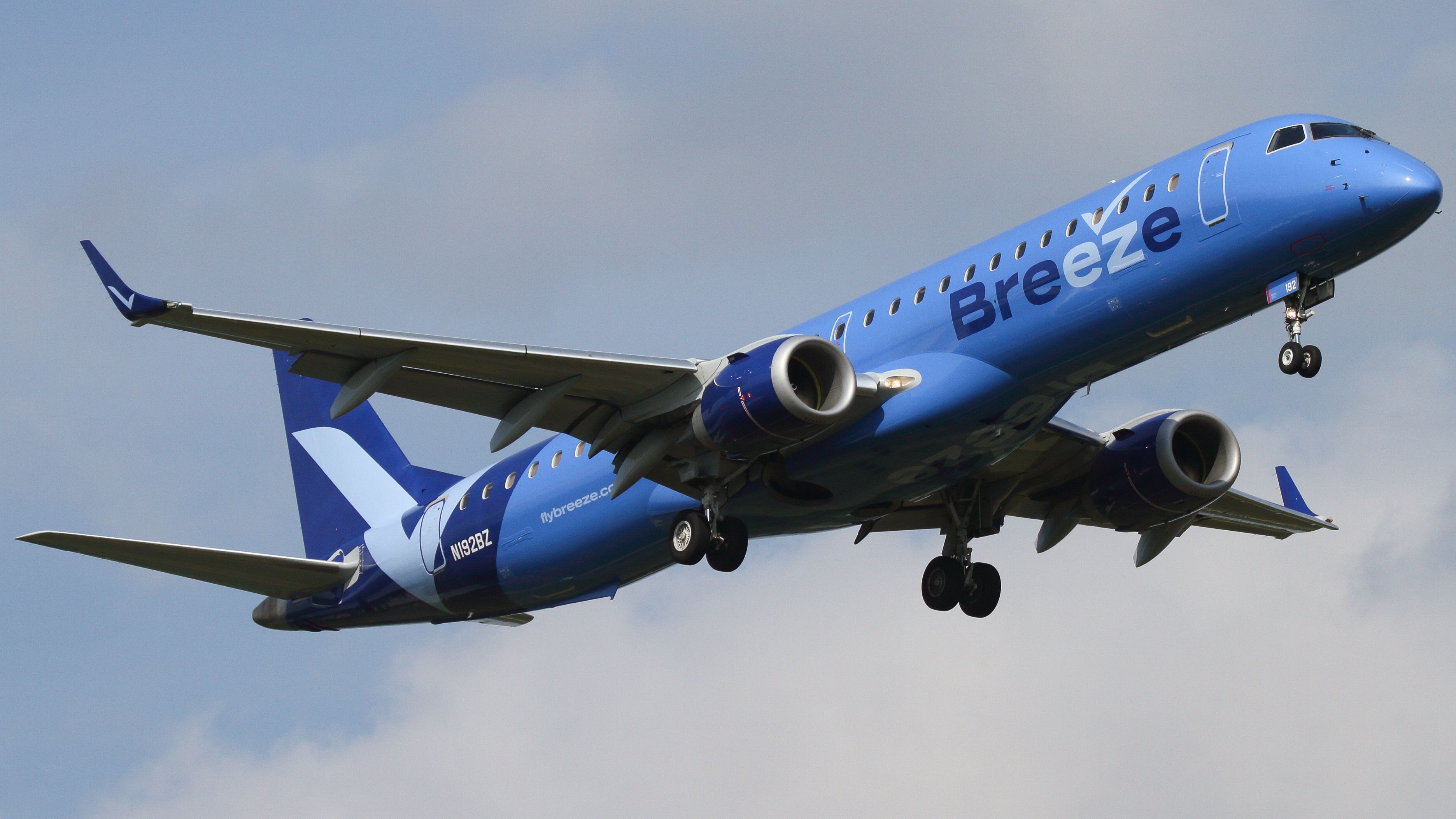 EMBRAER 195 (N192BZ) - "Moxy 122"br / from Tampa. Inaugural flight!