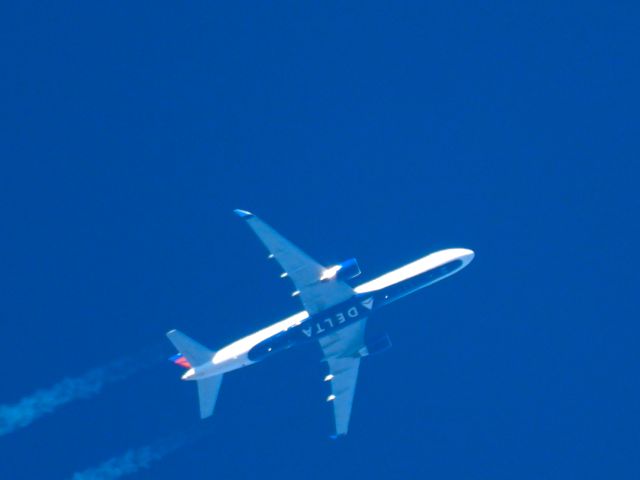 Boeing 757-200 (N6704Z) - DAL1265br /EGE-ATLbr /01/16/2025