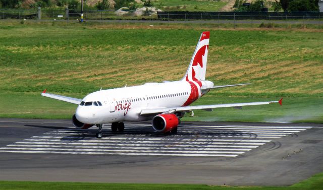 Airbus A319 (C-GSJB)