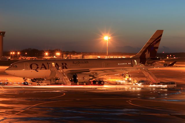 Airbus A330-200 (A7-HJJ)