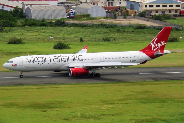 Airbus A330-300 (G-VRAY)