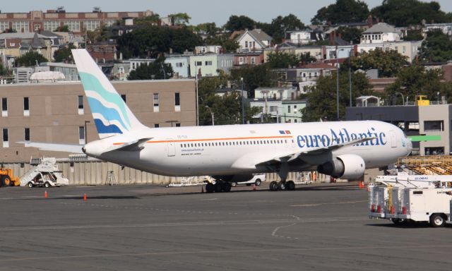 BOEING 767-300 (CS-TLO) - Sports charter for Portugal during World Cup