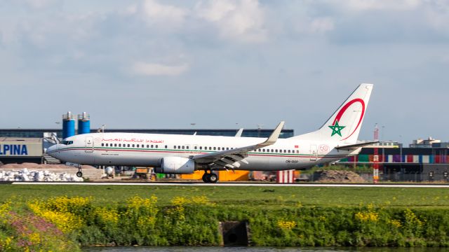 Boeing 737-800 (CN-ROP)