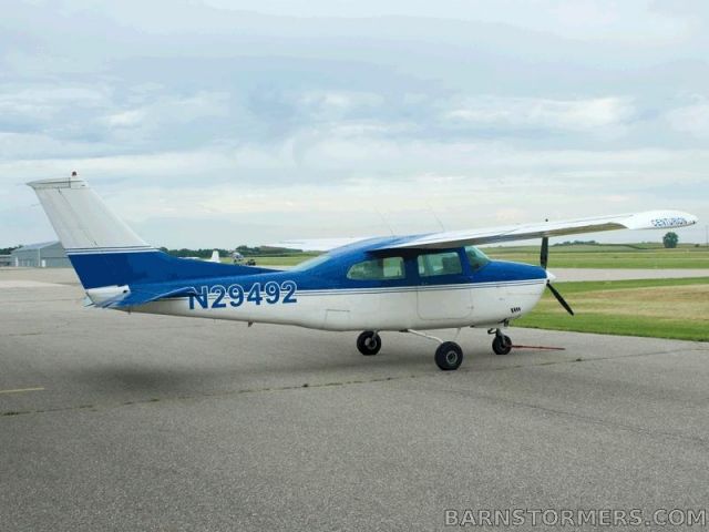 Cessna Centurion (N29492)