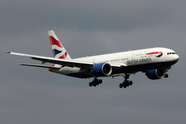 BOEING 777-200LR (G-VIIV)
