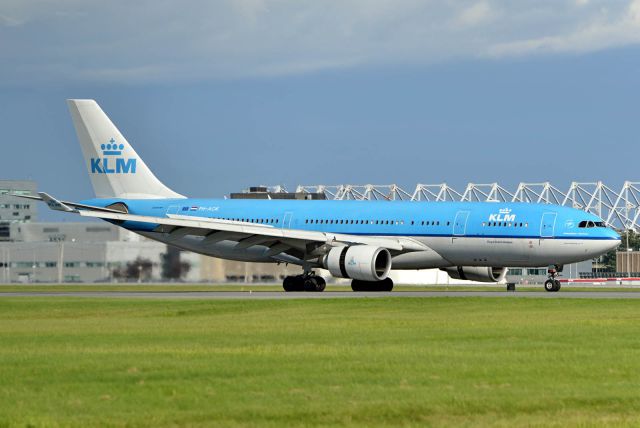 Airbus A330-200 (PH-AOK)