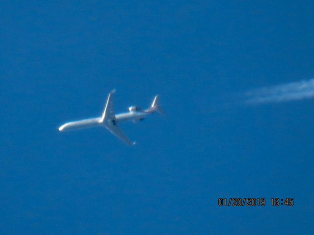 Canadair Regional Jet CRJ-900 (N927LR)