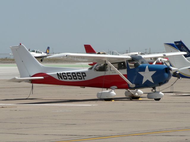 Cessna Skyhawk (N658SP) - April 20, 2008