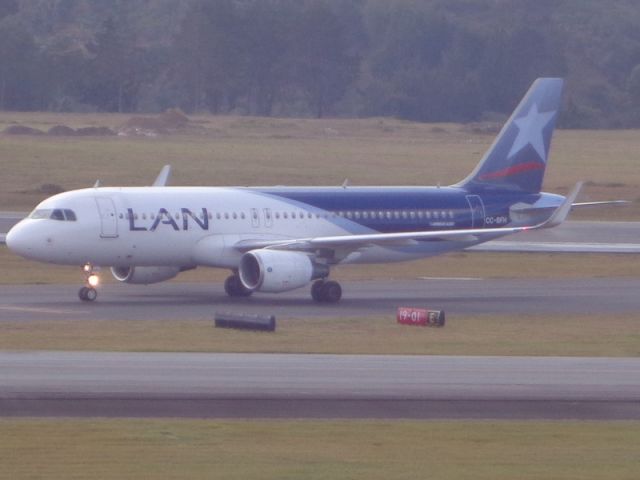 Airbus A320 (CC-BFH)