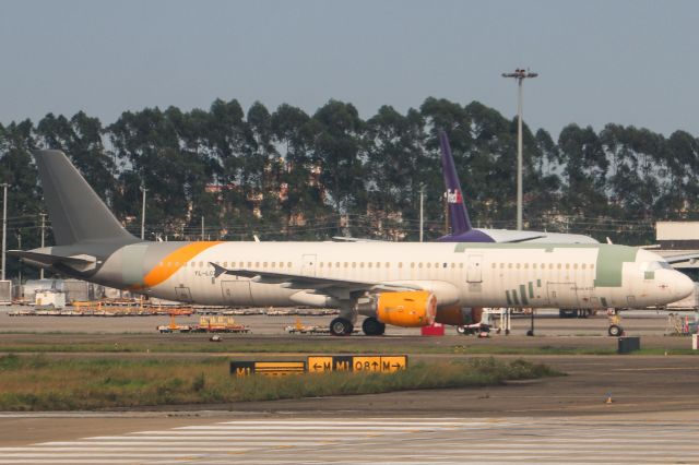 Airbus A321 (YL-LCZ)