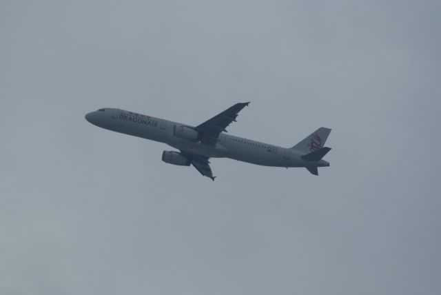 Airbus A321 (B-HTG) - Cathay Dragon A321-231 cn1695