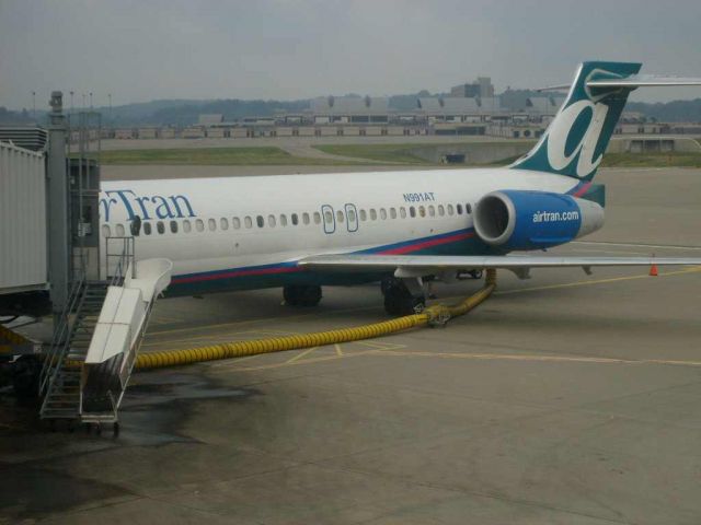 Boeing 717-200 (N991AT)