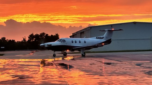 Pilatus PC-12 (N355AF)