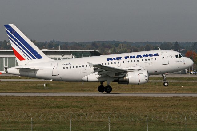 Airbus A318 (F-GUGP)