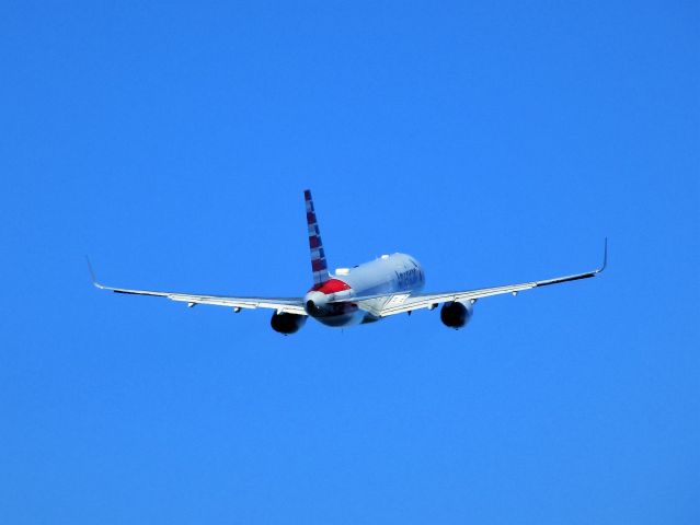 Boeing 757-200 (N175AN)