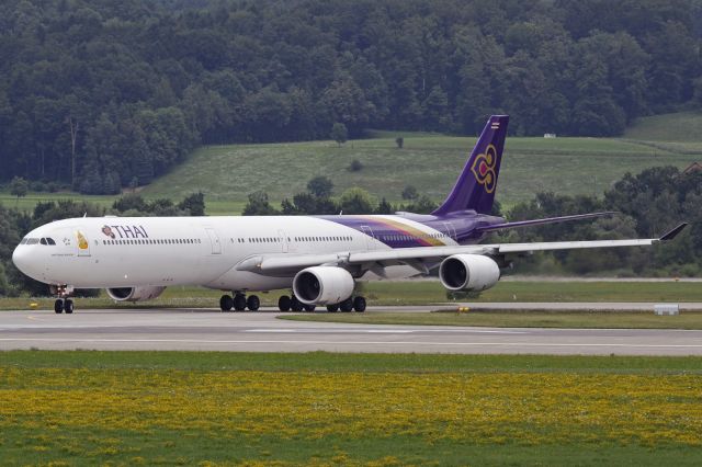 Airbus A340-600 (HS-TNA)