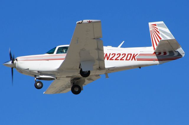 Mooney M-20 (N222DK)