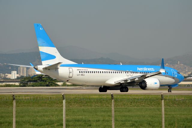 Boeing 737-700 (LV-KEJ)