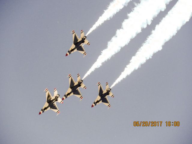 Lockheed F-16 Fighting Falcon (92-3898)