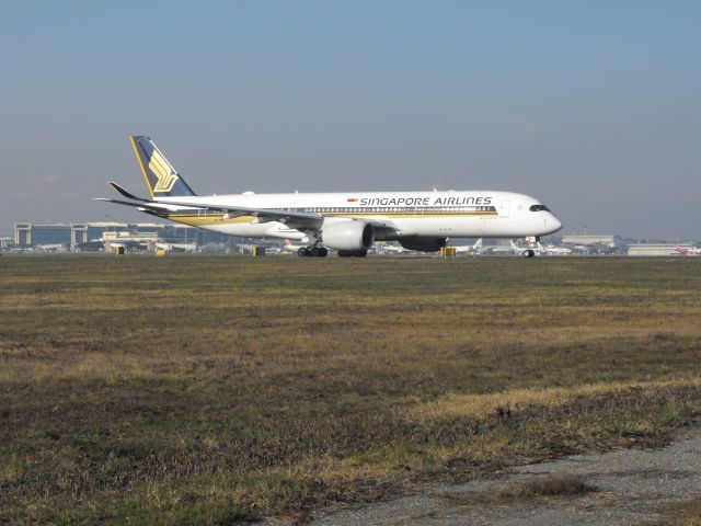 Airbus A350-900 (9V-SMK)