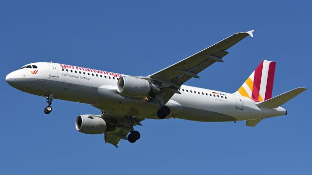 Airbus A320 (D-AIPT)