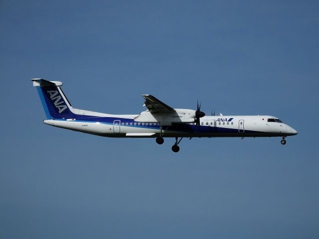de Havilland Dash 8-400 (JA844A)
