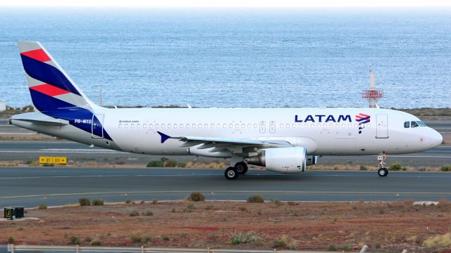 Airbus A320 (PR-MYO)