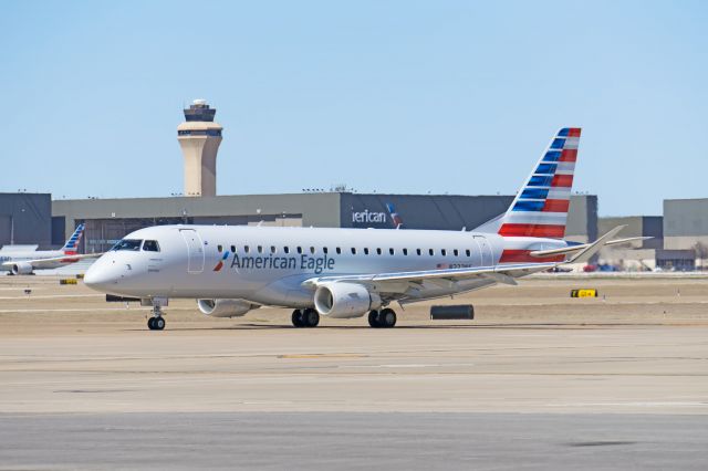 Embraer 170/175 (N222NS)