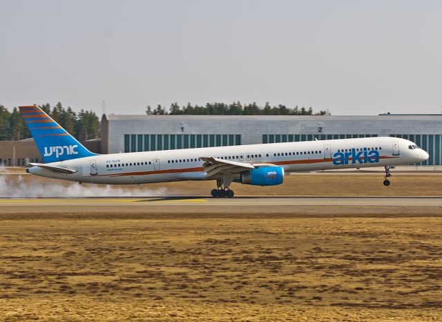 BOEING 757-300 (4X-BAW) - 2005