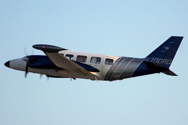 Piper Navajo (N700RD)