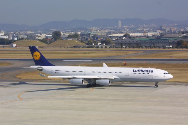 Airbus A340-300 (D-AIGO)