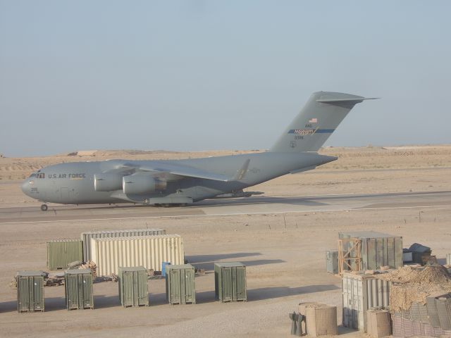 Boeing Globemaster III (N33116) - Mississippi C-17 33116 taxiing at Al Taqaddum, Iraq (ORAT).