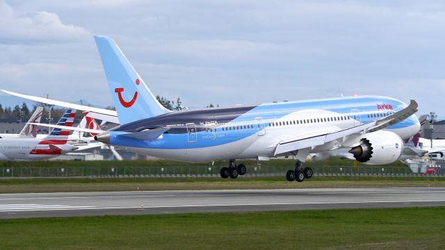 Boeing 787-8 (PH-TFM) - BOE324 on short final to Rwy 16R to complete its B2 flight on 3/18/15. (ln 281 / cn 36429).