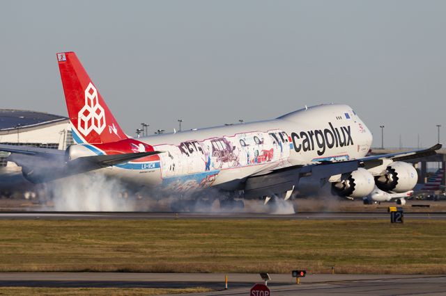 BOEING 747-8 (LX-VCM)