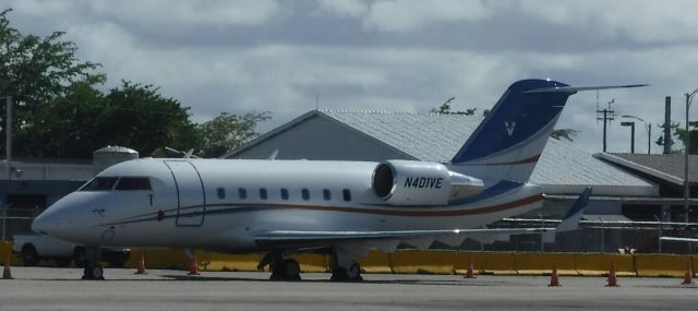 Canadair Challenger (N401VE) - Challenger 604 cn 5572