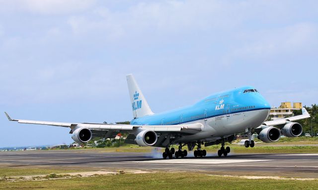 Boeing 747-400 (PH-BFL)