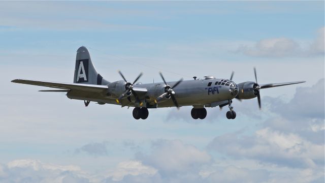 Boeing B-29 Superfortress (N529B) - "FIFI" visits KPAE! CAFs B29 on final approach to Rwy 16R for their second touch / go landing on 6/19/14.