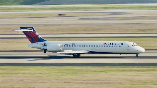 Boeing 717-200 (N933AT)