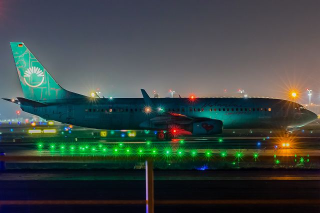 Boeing 737-800 (D-ASXO) - green lights for a green jet!!!